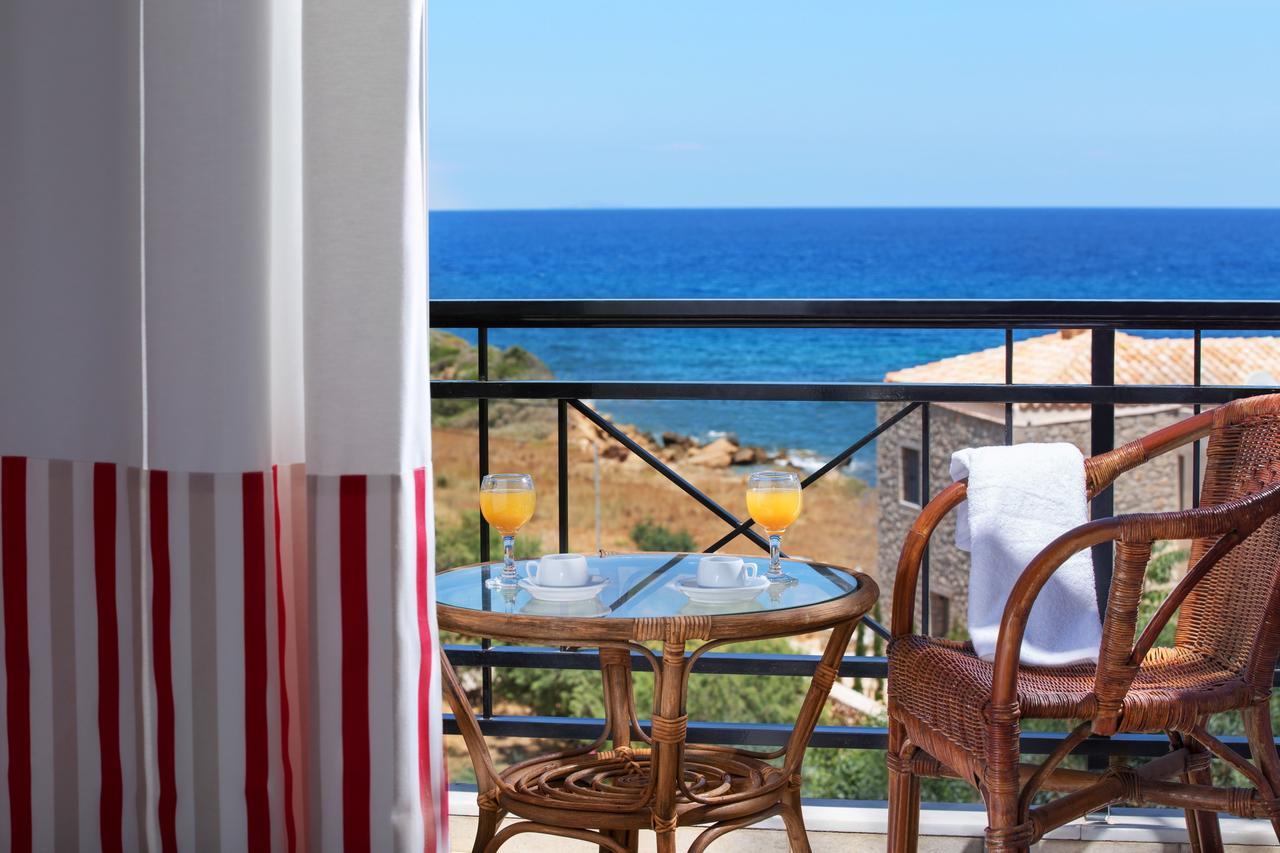 Iris 3* Monemvasia